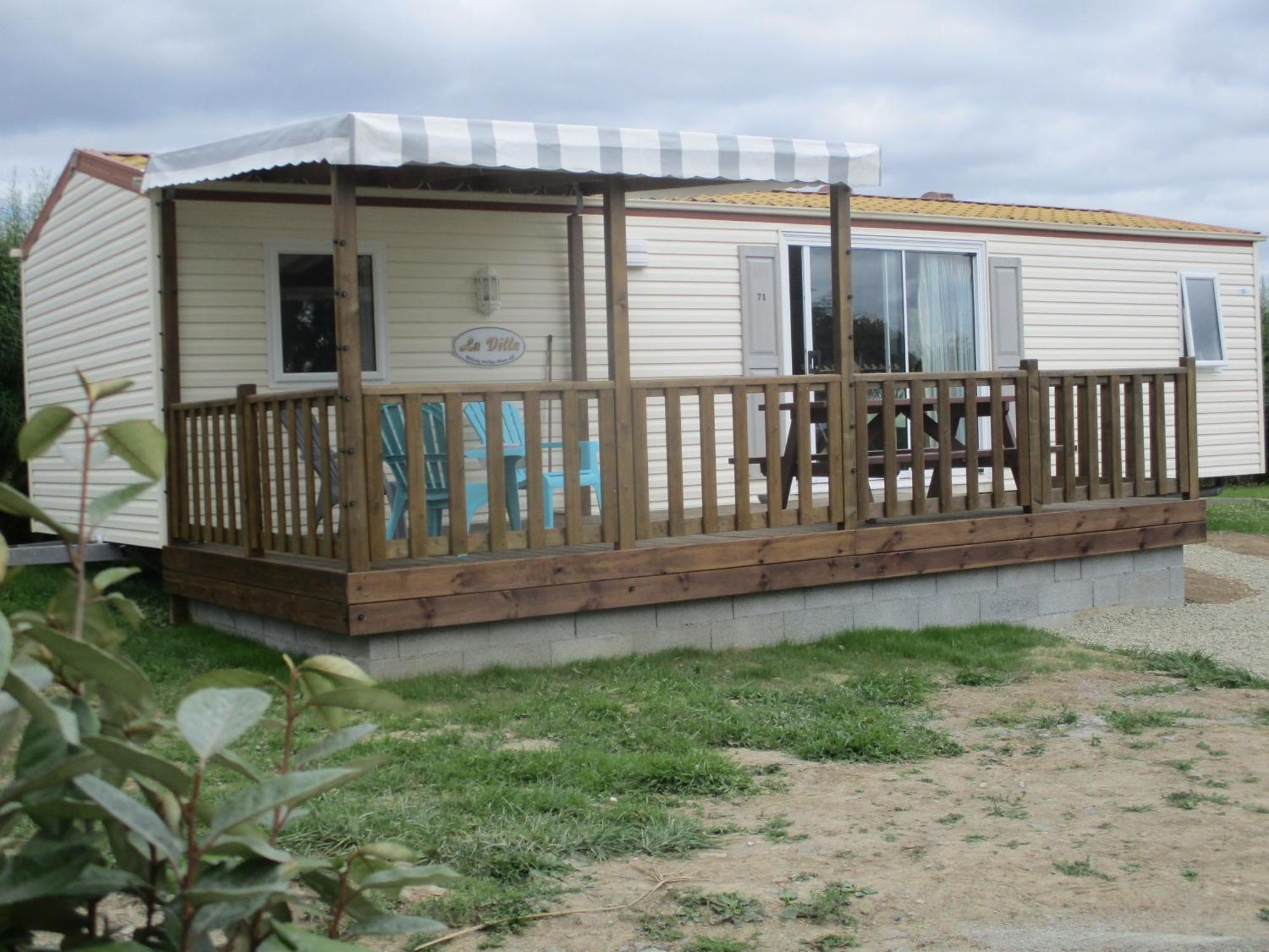 Les Mobile home de KERROYAL Garlan Extérieur photo